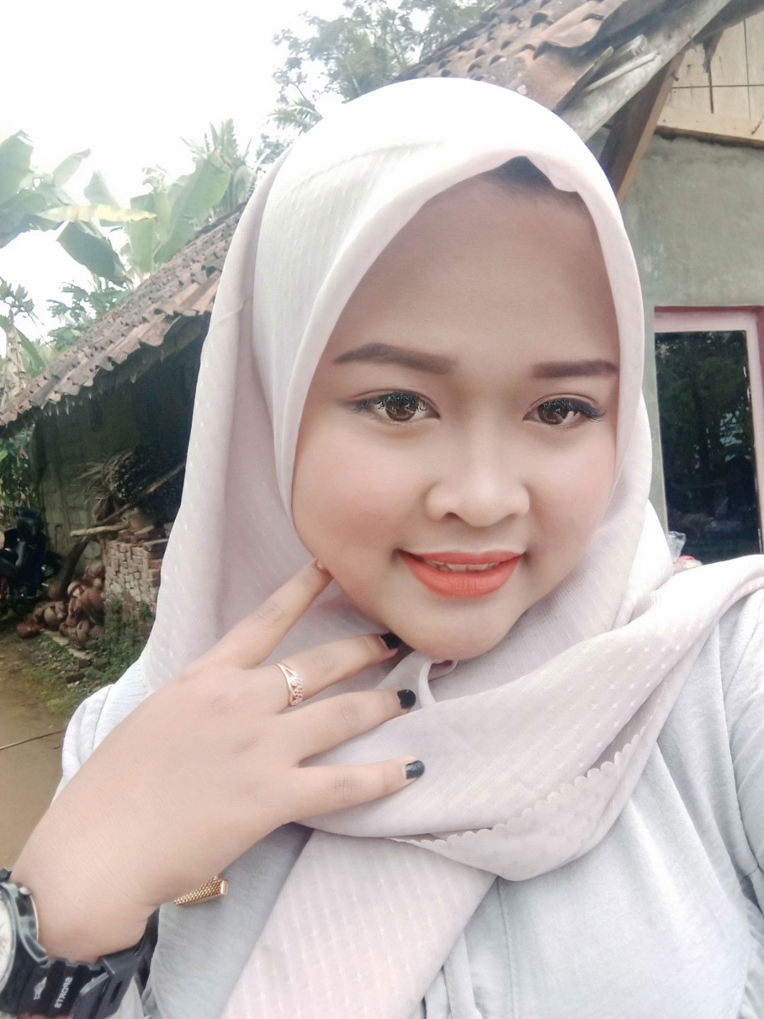 Yuliana tri profile icon