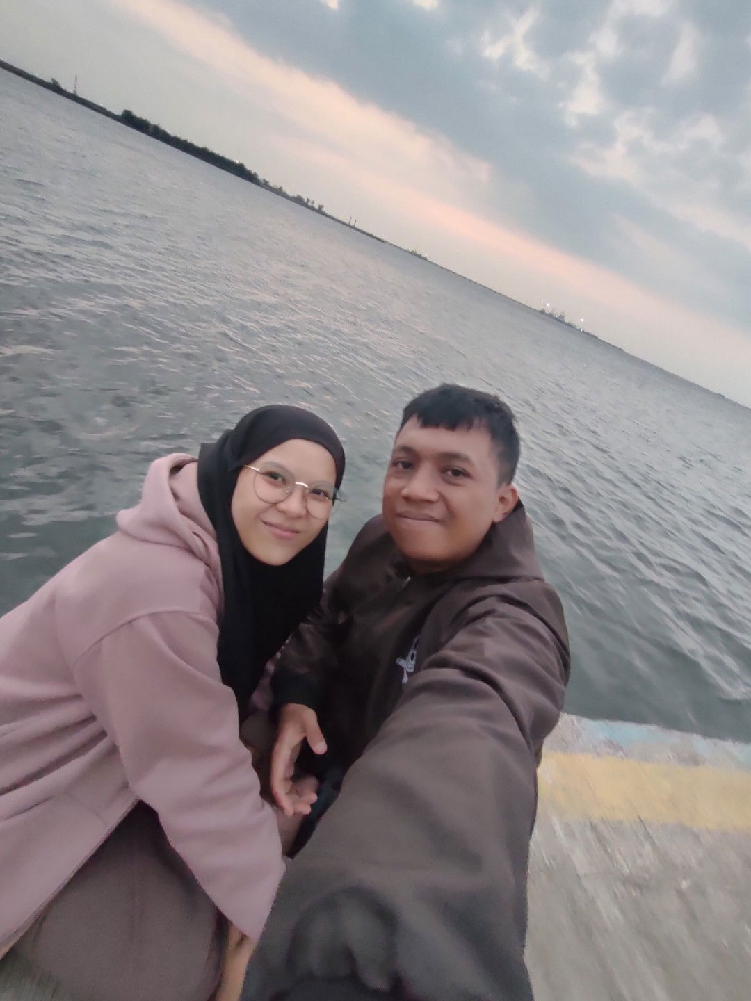 Siti Khusnaini profile icon