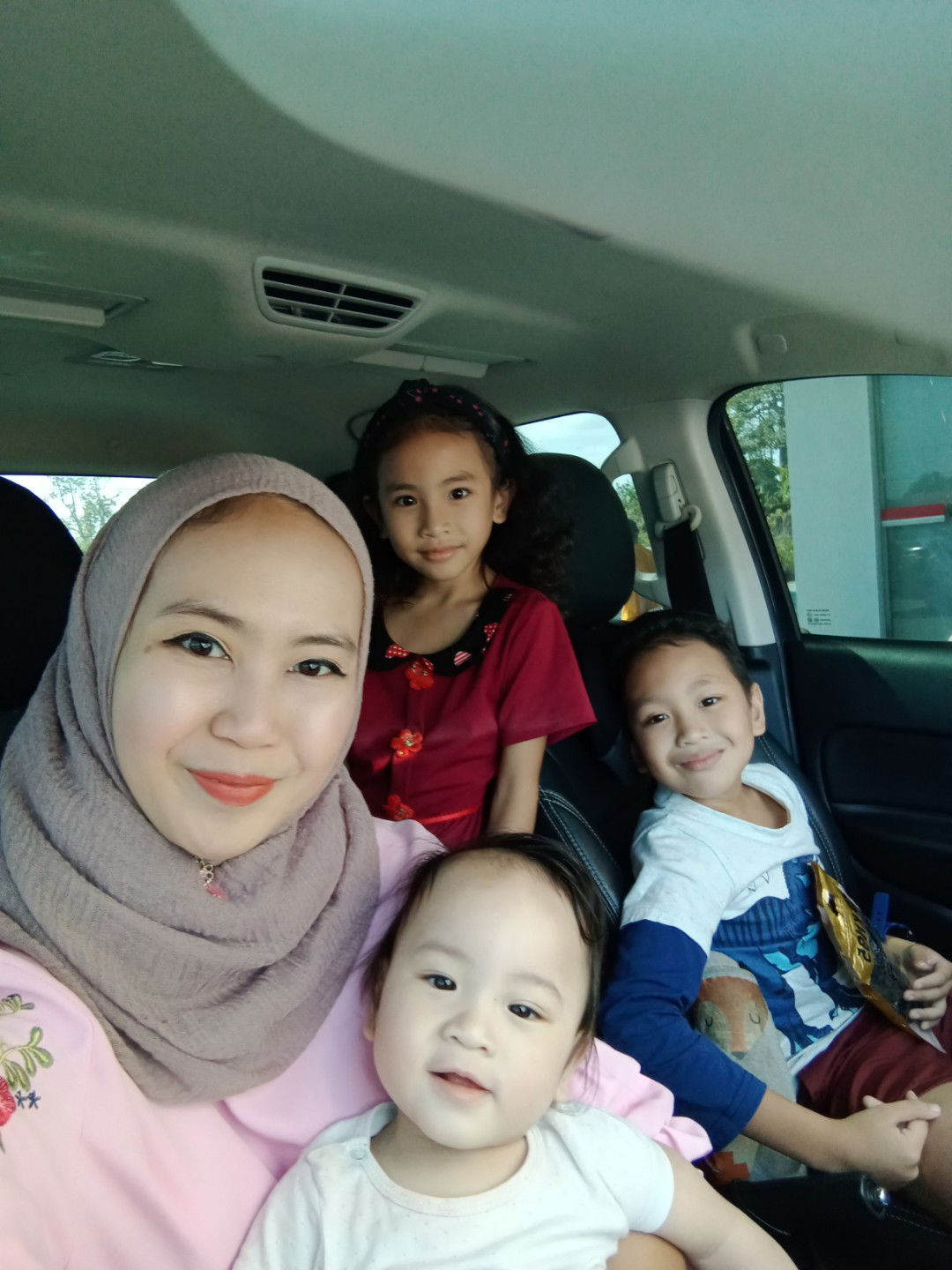 Siti Zaharah profile icon