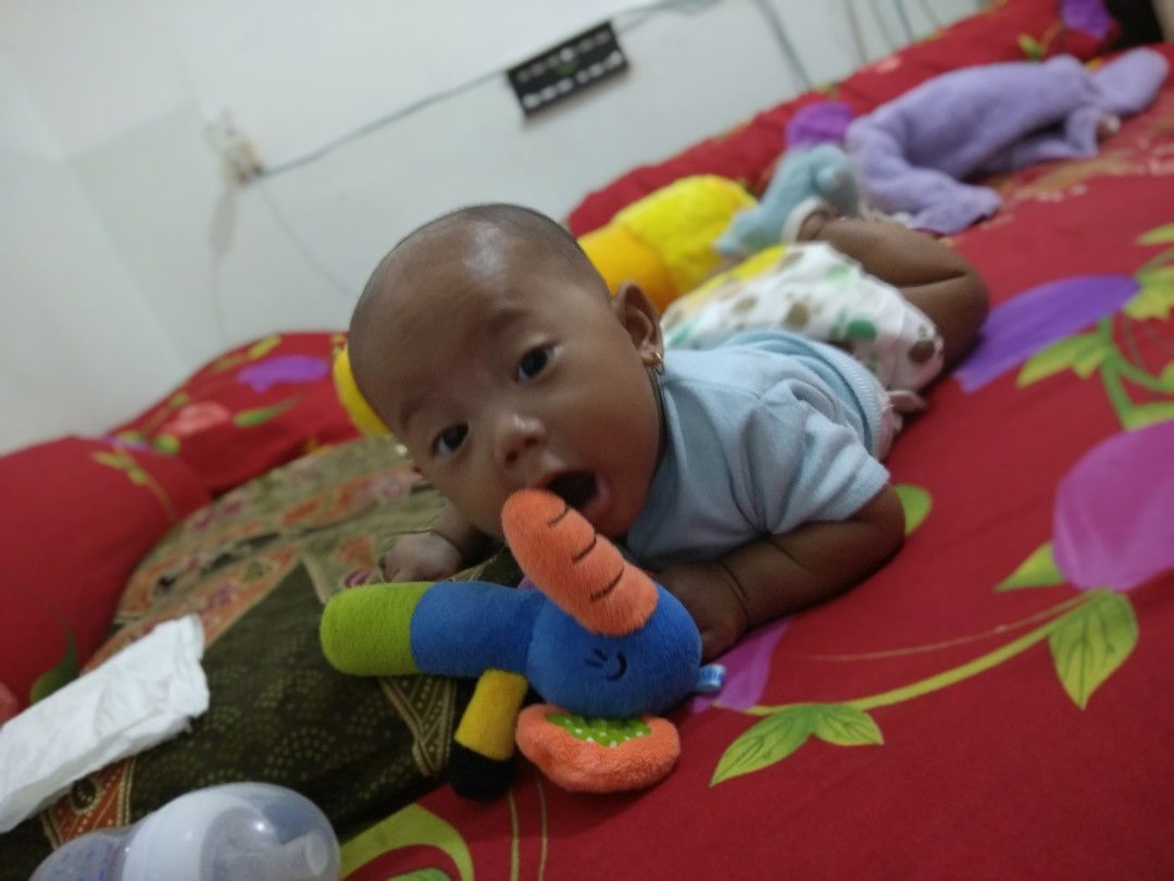 Hai Naira,,, we ❤️ you (Ayah Ibu)