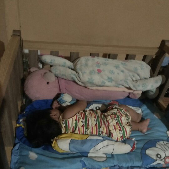 บ้านไหนลูกติดหมอนข้างเหมือนบ้านนี้บ้างค้ะ