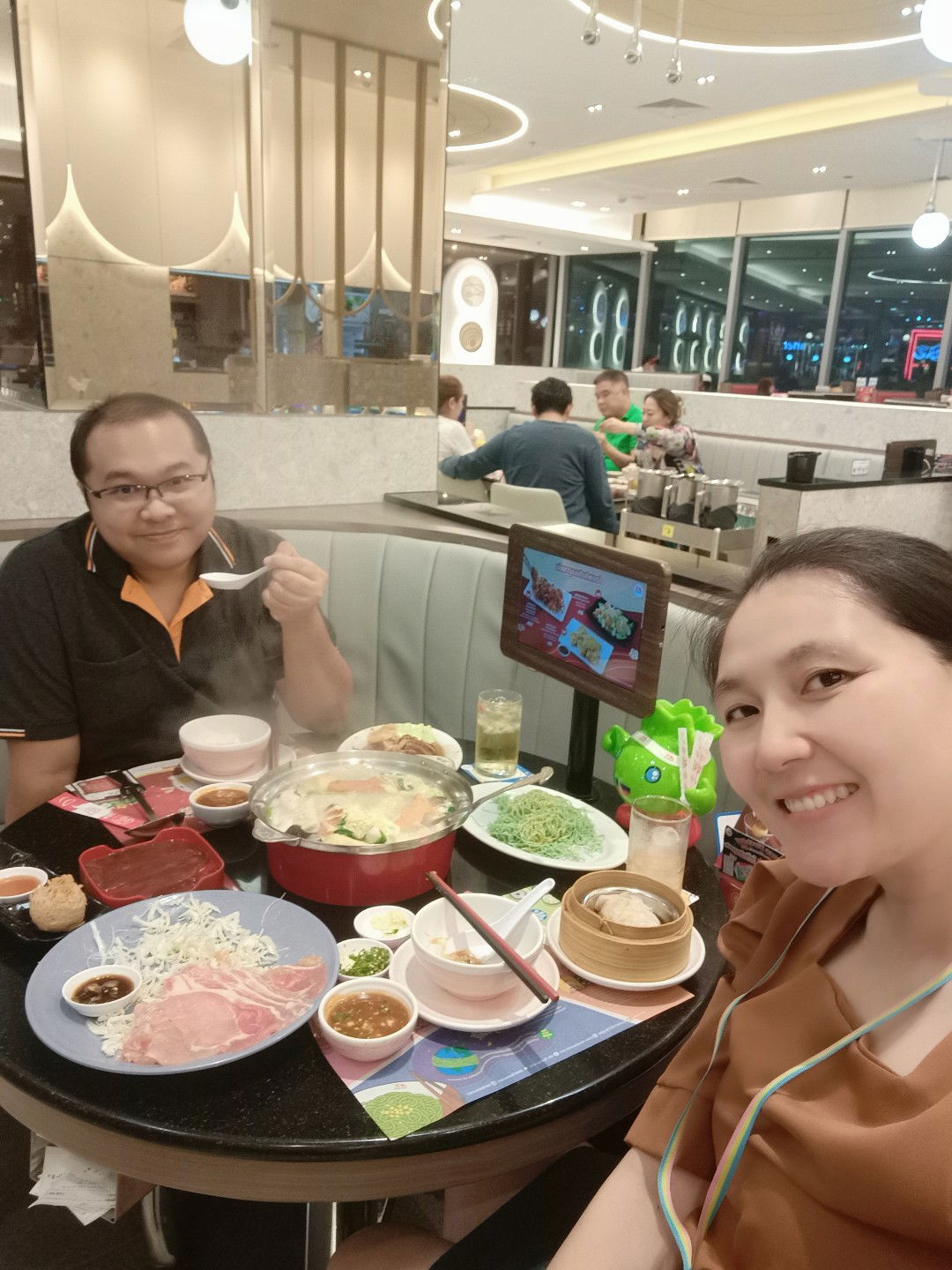 supaweekorn profile icon