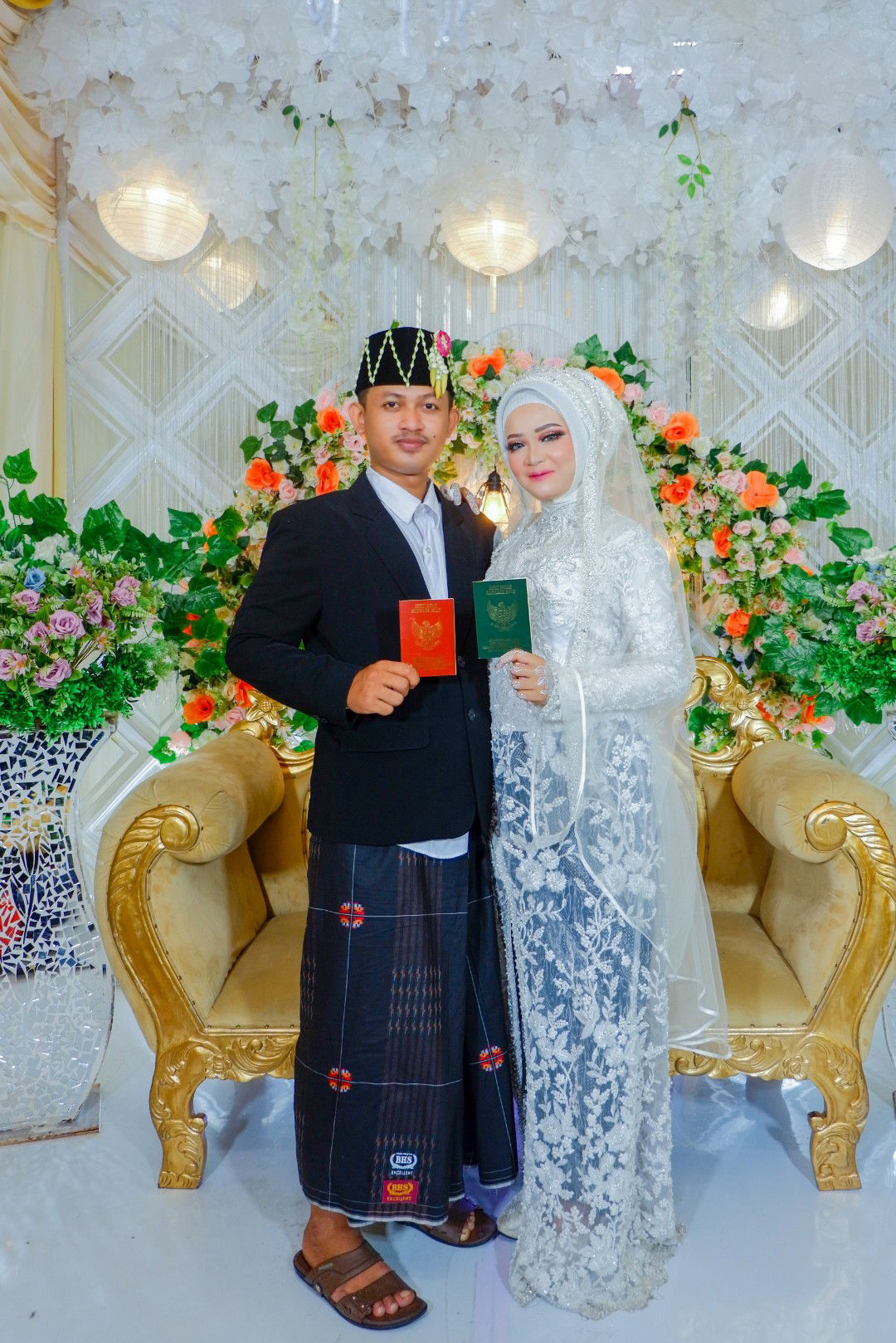 Atik Hidayati profile icon