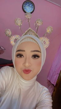 Julia TL profile icon