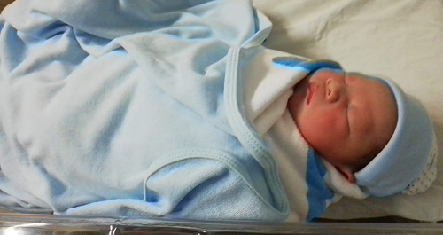 คลอดแล้วแล้วครับตลอดชาวเป็นผู่หญิงออกมาเป็นผุ้ชาย