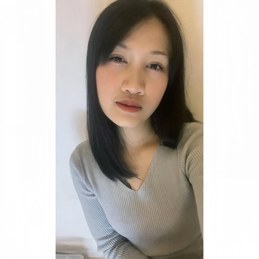 พลอย' ย. profile icon