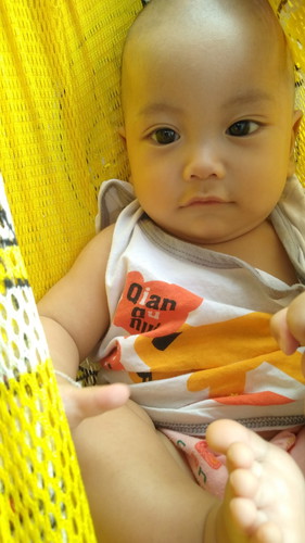 ลูกน้อย 4 เดือนกว่า
