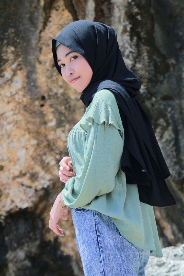 Ayu Cesarnuri profile icon