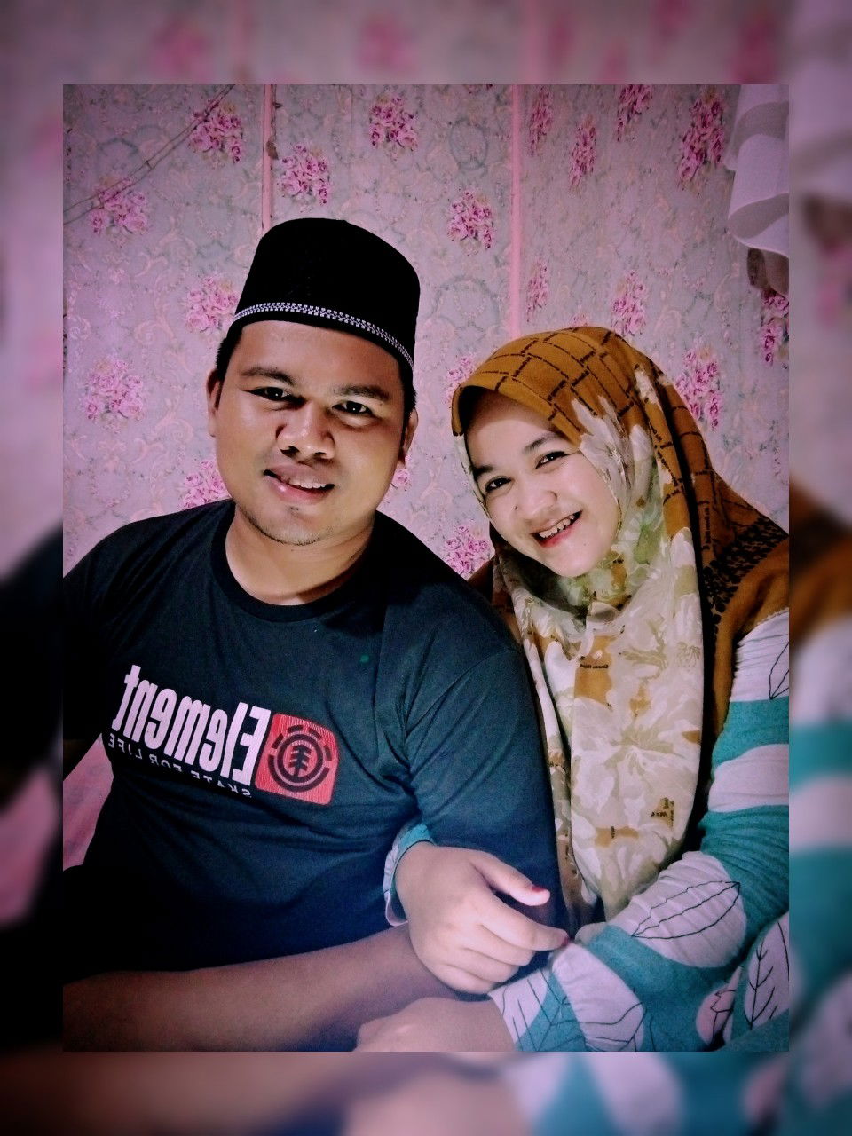 ria mardani profile icon