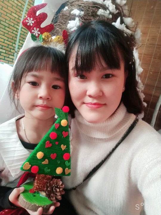 Lê Thu Hòa profile icon