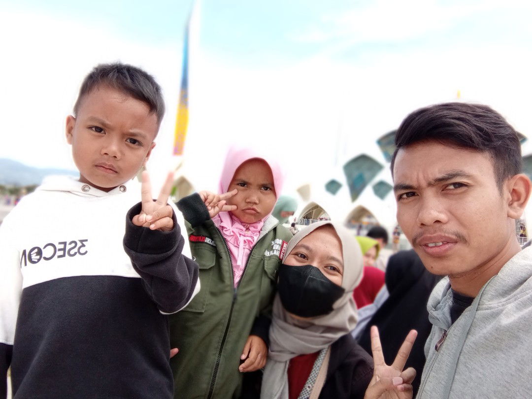 Iis Suryani profile icon