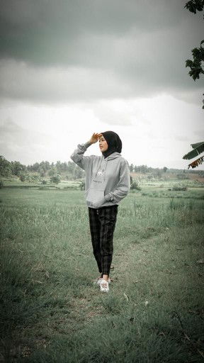 putri indah cahyani profile icon