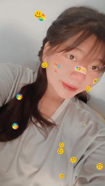 ปราง' งง profile icon