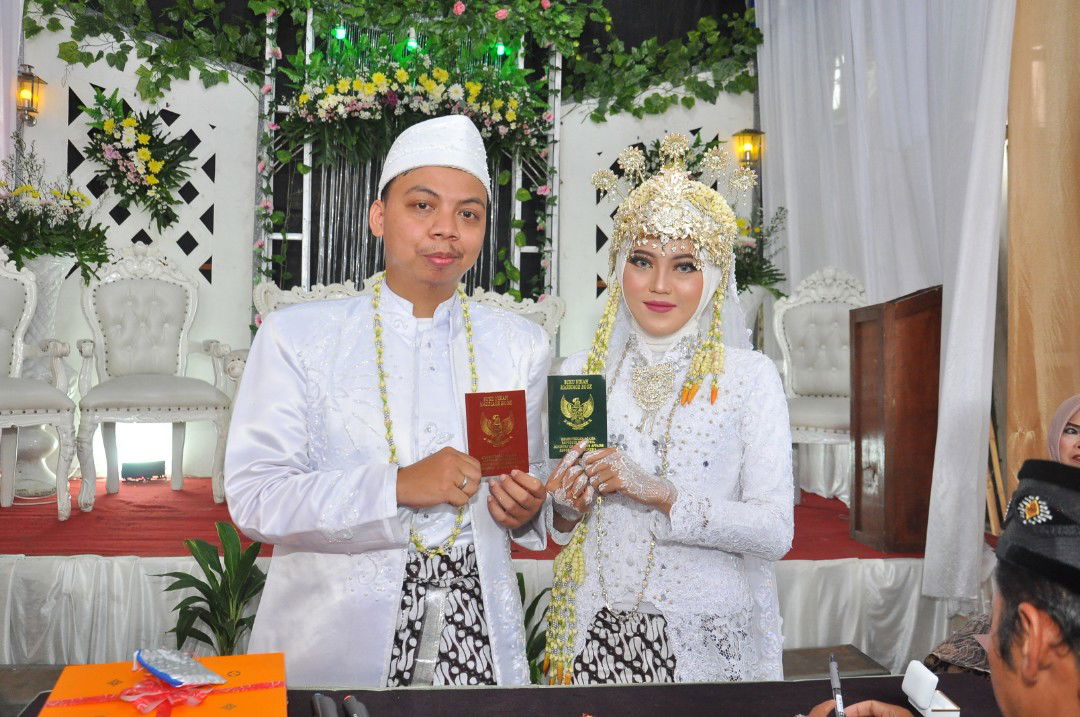 Intan Permata Sari profile icon