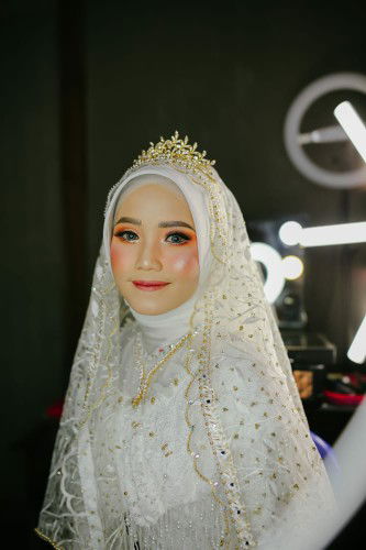 Desi Fitriana profile icon