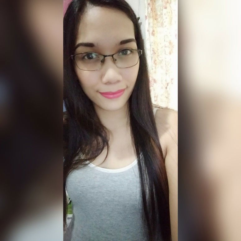 Melay Gozarin profile icon