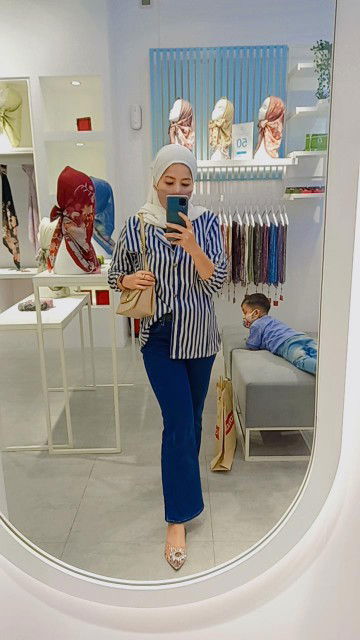 Azra lia profile icon