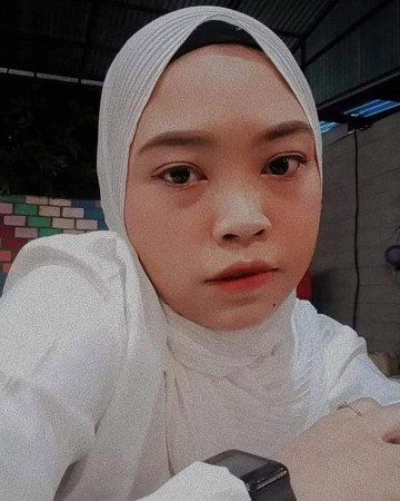 Putri Nursari profile icon