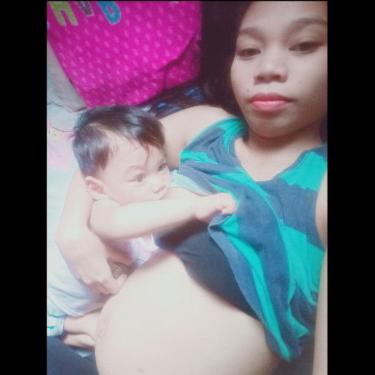 breastfeeding while pregnant?