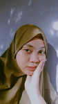 putri arina profile icon