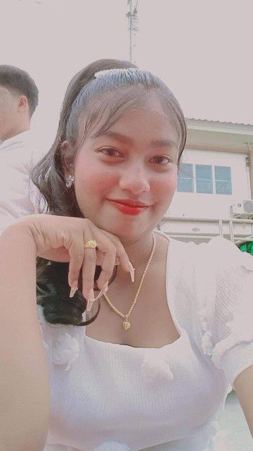 นาเดีย? profile icon