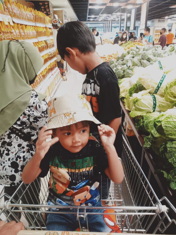 Komariah profile icon