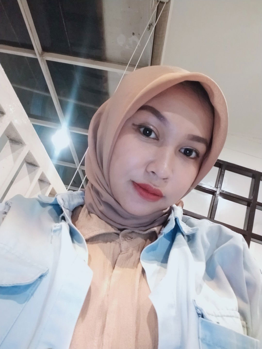 Rina apriani profile icon