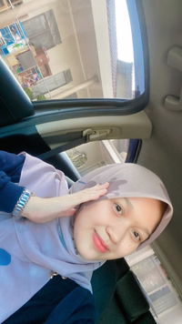 Dewi Norhana Putri profile icon