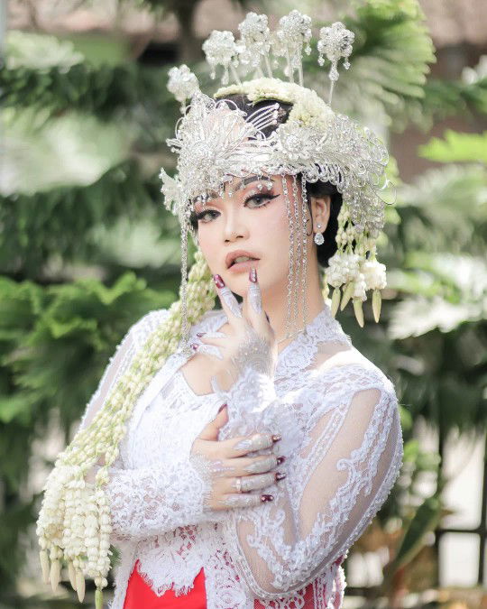 novita kaenez profile icon