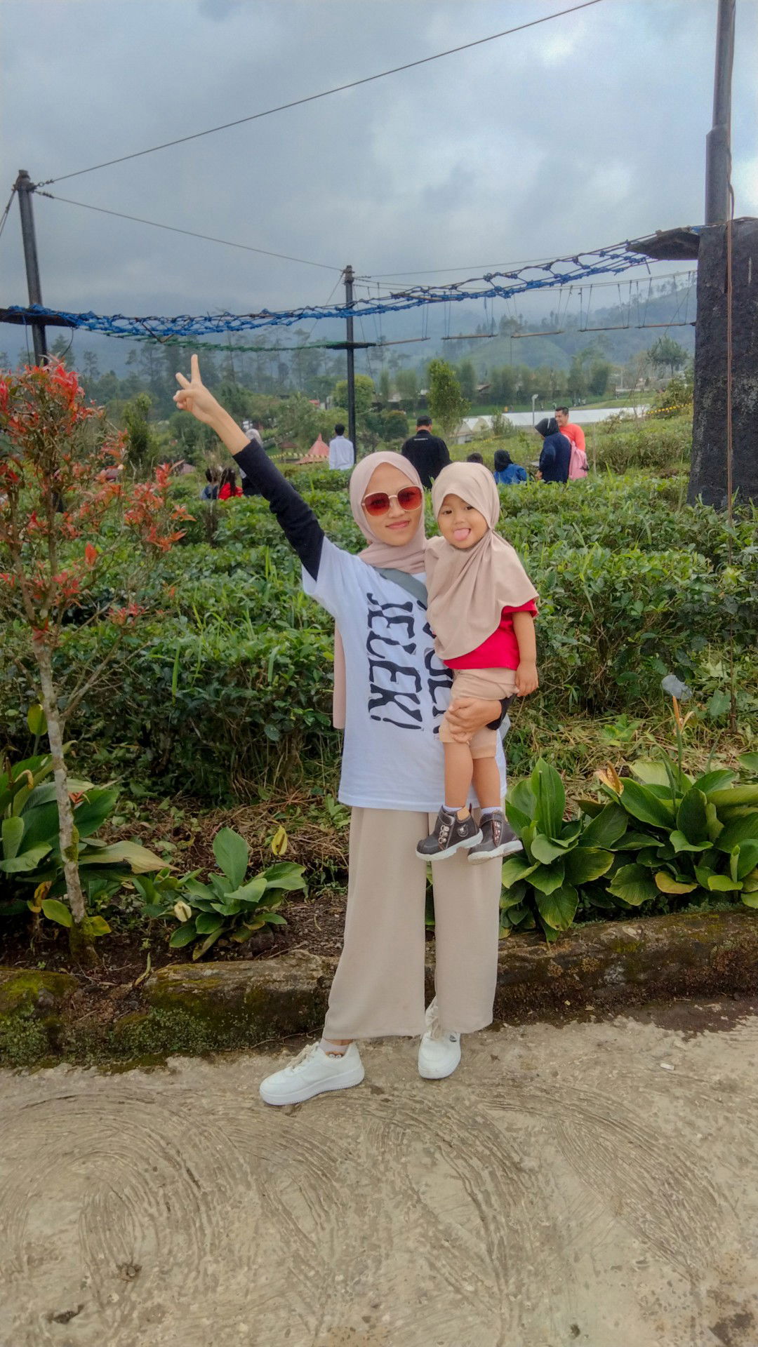 iin isnaeni profile icon