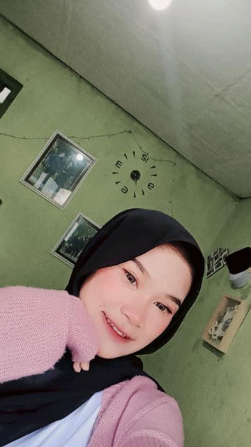 Leli Afriani profile icon