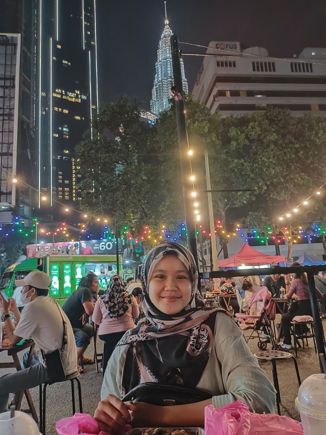 Nur Intan profile icon