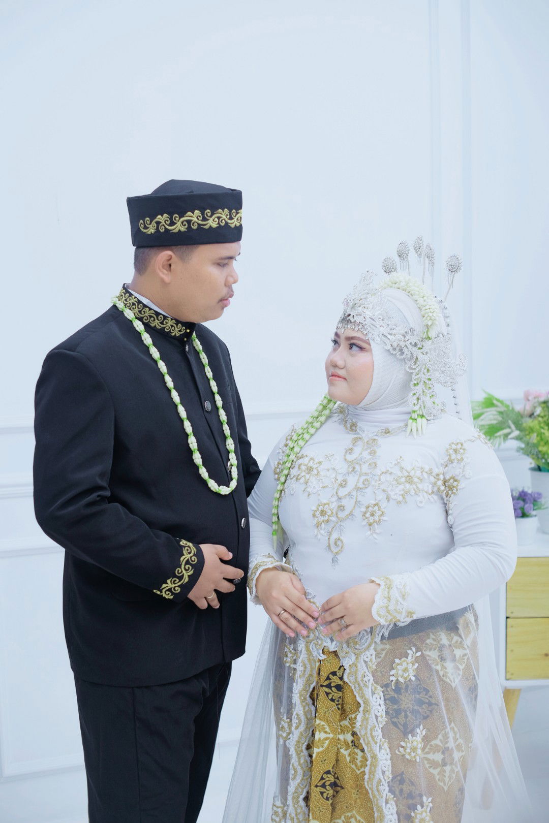 Eva Anggri profile icon