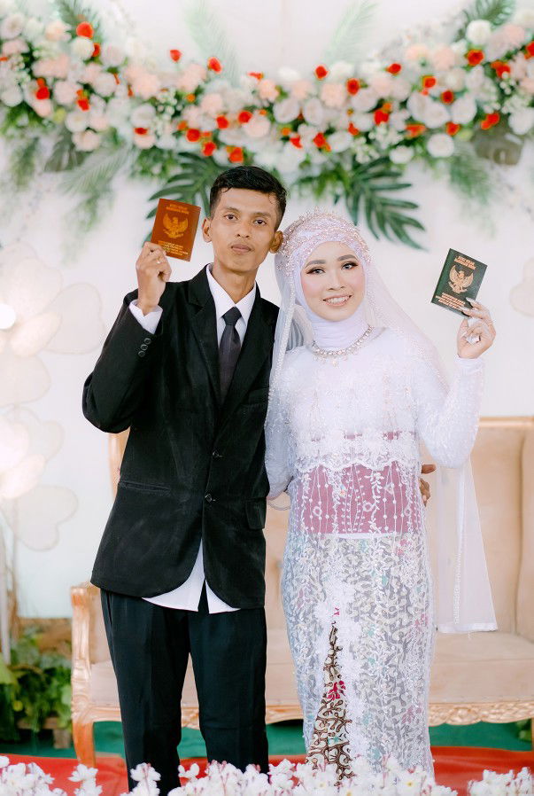 fitri wahyuni profile icon