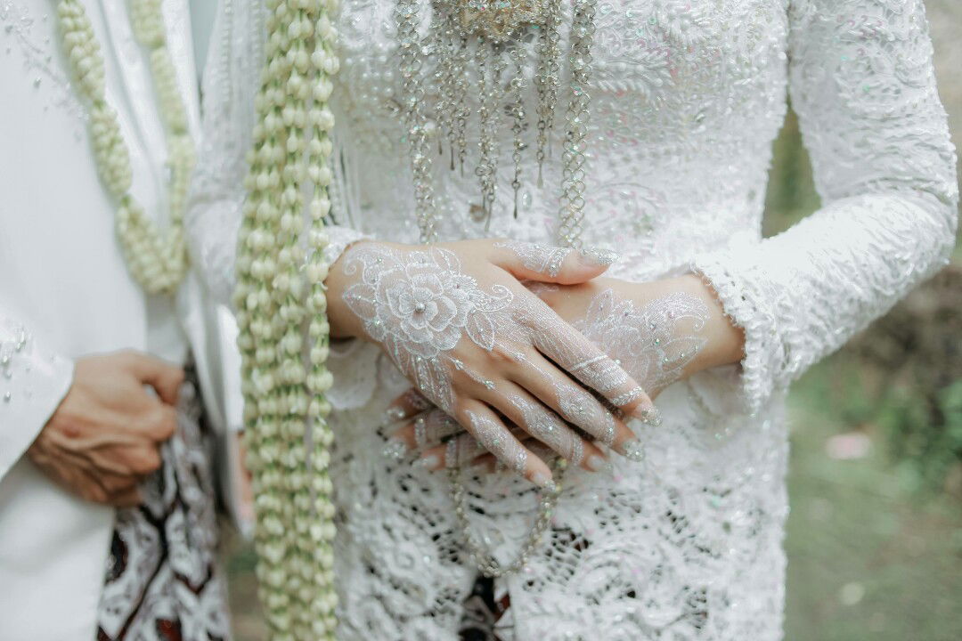 Tina Khoerunnisa profile icon