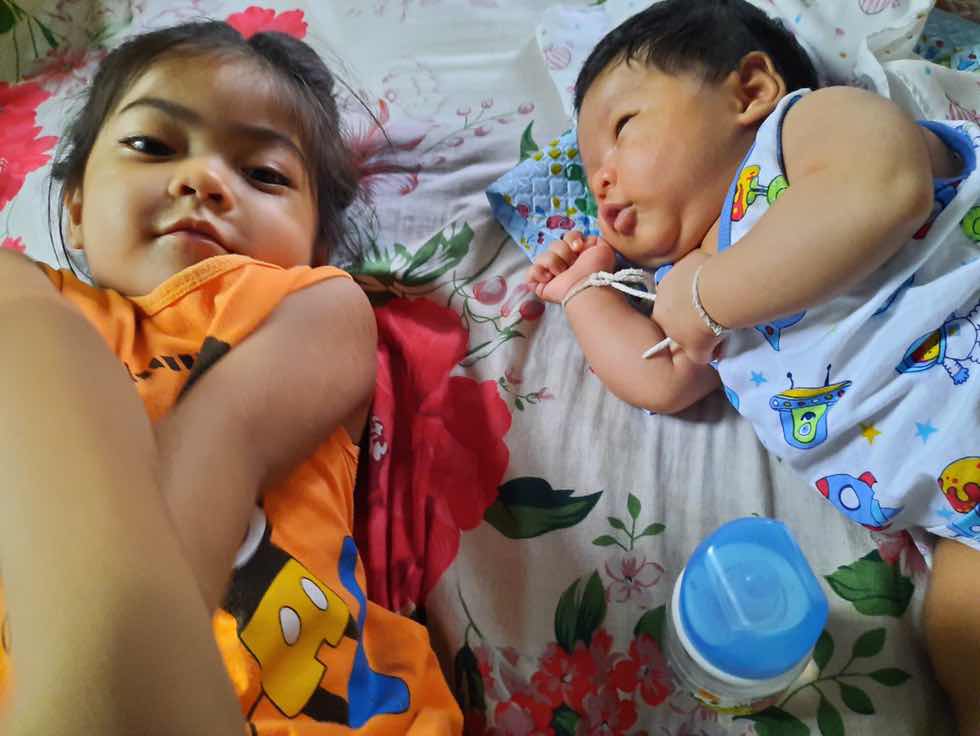 พี่ใบหม่อน น้องไดมอลด์