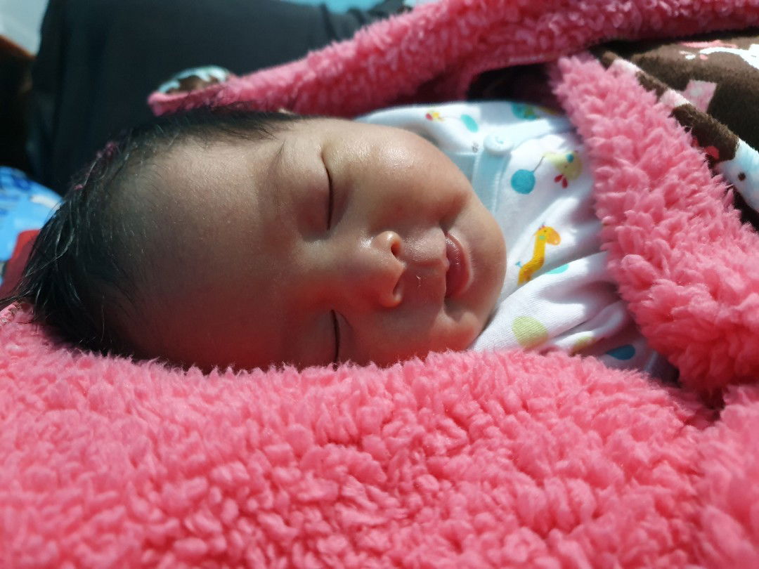 Asi sedikit sekali, Mohon tipsnya bunda ?