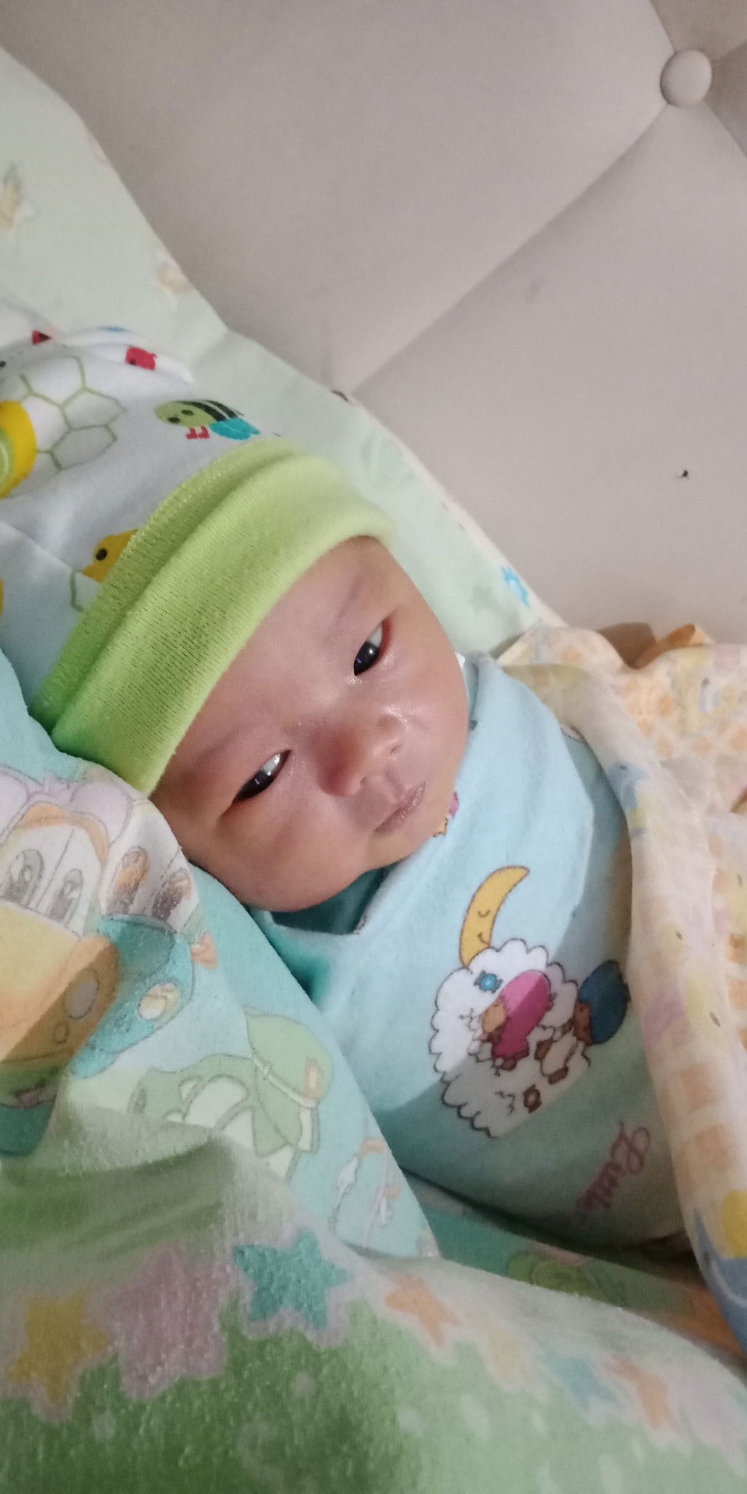 ari fitri profile icon