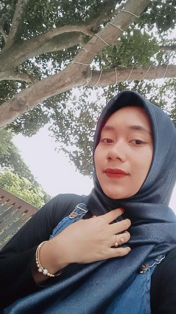 Uyunur Rohmah profile icon