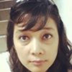 Putri Ira profile icon