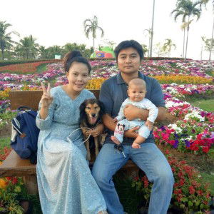 น้ำตาล สีแสง profile icon