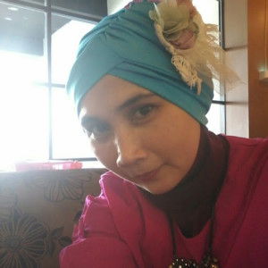 Indah Wulan Sari Haris profile icon