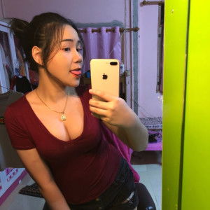 Eve Mini. profile icon