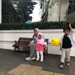 Dewi Farida profile icon