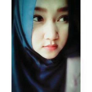 MOengil MerCii Low CuapCuap profile icon