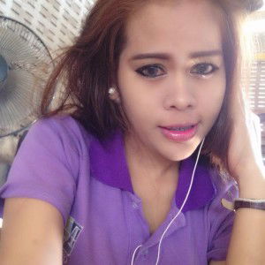 Aom Natruja profile icon