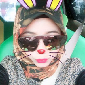 Yhenny AurheLia Velove profile icon