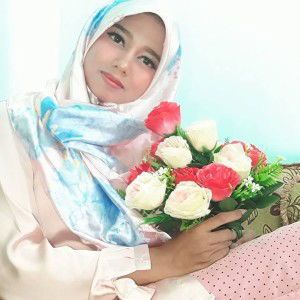 Retno Wulandari profile icon