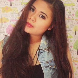 desi linda Wati profile icon