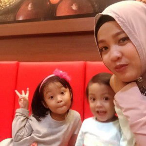 Jie'ikha Lestary profile icon